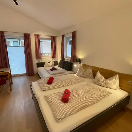 Alojamento de Acomodação e Pequeno-almoço Alpin